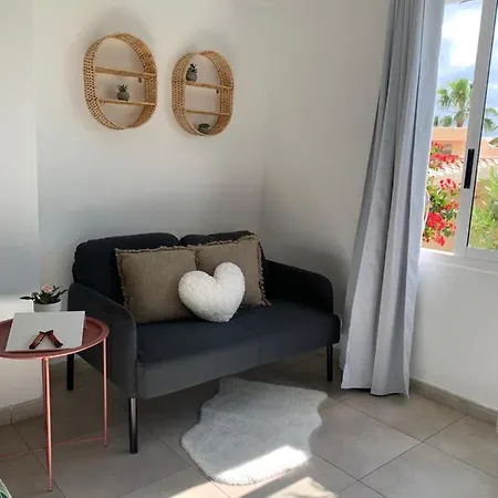 Estudio Miraverde, Adeje אדחה